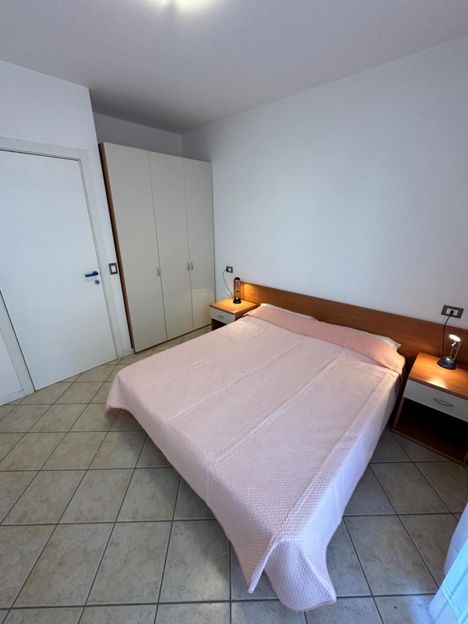 Residence Stefania - Agenzia Cocal กาออร์เล ภายนอก รูปภาพ